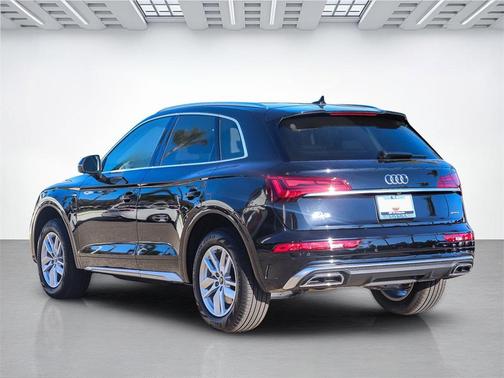 2024 Audi Q5 45 S line quattro Premium