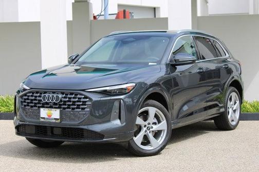 2025 Audi Q5 Premium Plus