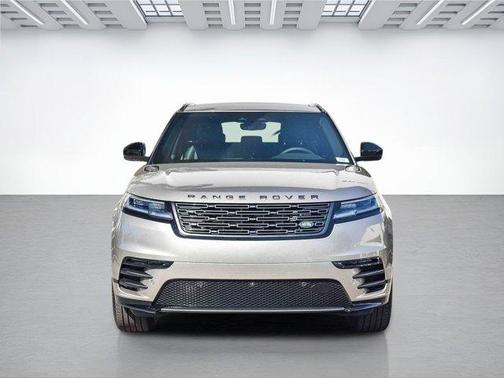 2026 Land Rover Range Rover Velar Dynamic SE
