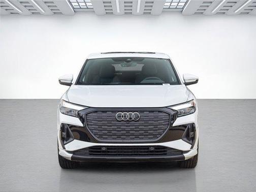 2025 Audi Q4 e-tron 55 quattro Premium