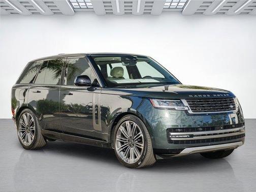 2025 Land Rover Range Rover P530 SE