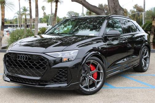 2025 Audi RS Q8 4.0T quattro performance