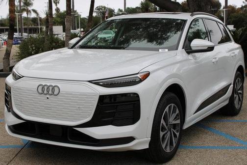 2025 Audi Q6 e-tron Premium
