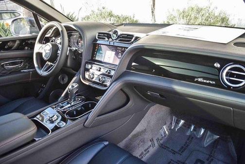 2025 Bentley Bentayga 