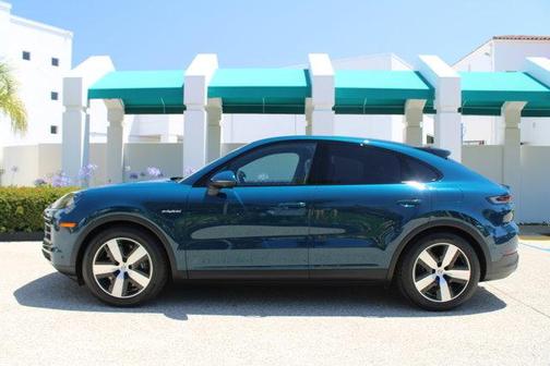 Montego Blue Metallic 2026 Porsche Cayenne Base