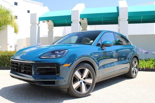 Montego Blue Metallic 2026 Porsche Cayenne Base