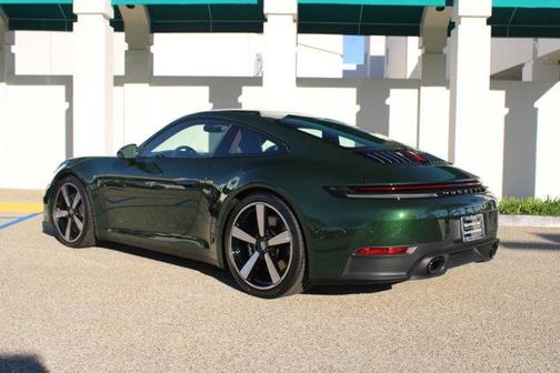 2026 Porsche 911 Carrera 4S