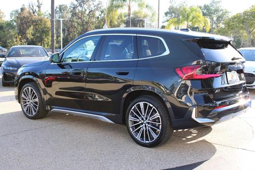 Black Sapphire Metallic 2026 BMW X1 xDrive28i