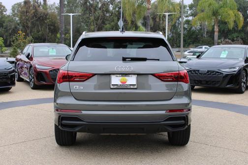 Chronos Gray Metallic 2025 Audi Q3 45 S line Premium