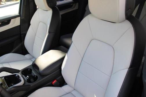 2026 Porsche Cayenne 