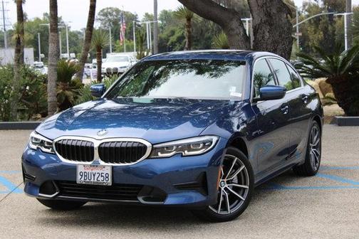 2022 BMW 330 i