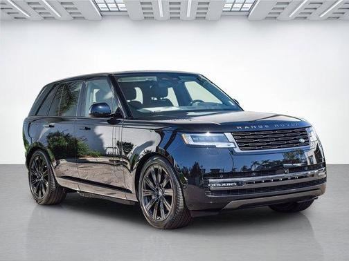 2025 Land Rover Range Rover P550e SE