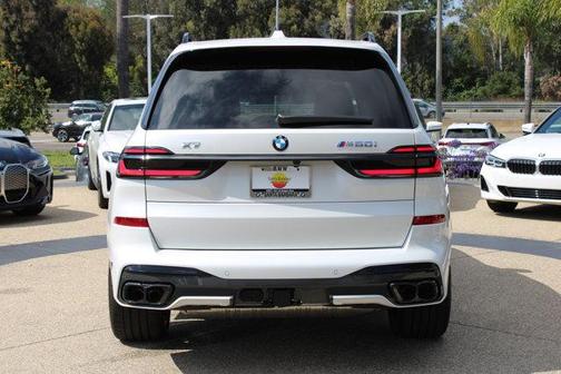2026 BMW X7 M60i