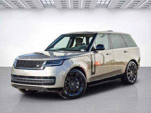 2025 Land Rover Range Rover SE