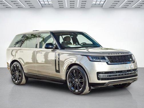 2025 Land Rover Range Rover SE