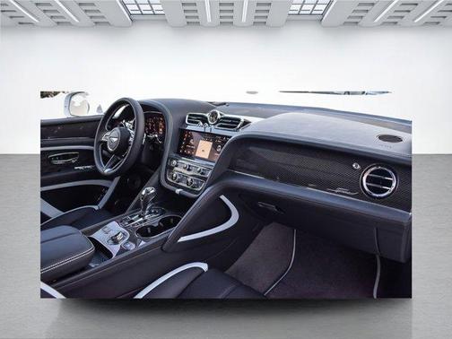 2026 Bentley Bentayga 