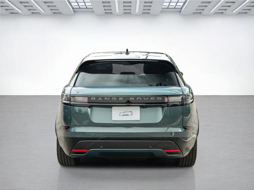 Giola Green 2026 Land Rover Range Rover Velar P250 Dynamic SE
