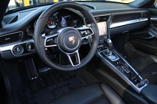 2017 Porsche 911 Carrera