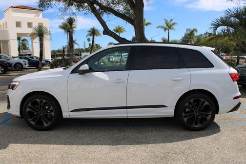 2026 Audi Q7 PLUS