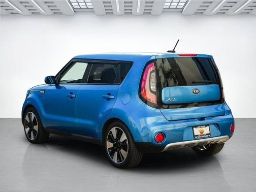 Caribbean Blue 2018 Kia Soul +