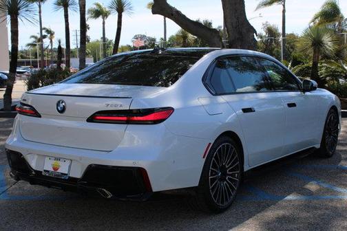 2026 BMW 750e 750e xDrive