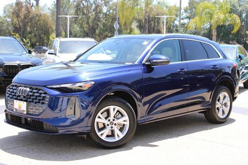 Navarra Blue Metallic 2026 Audi Q5