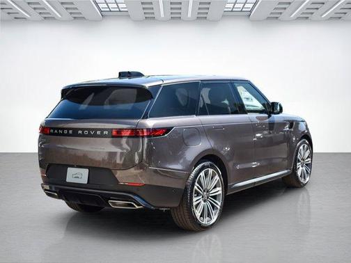 2025 Land Rover Range Rover Sport P360 SE