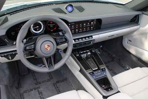 2024 Porsche 911 Carrera 4S