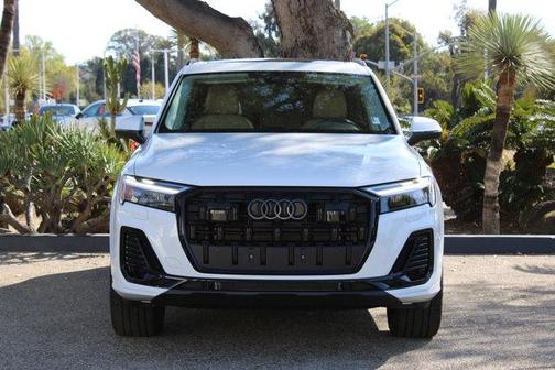 2026 Audi Q7 Premium Plus