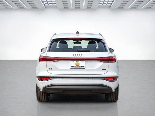 2025 Audi Q6 e-tron Premium