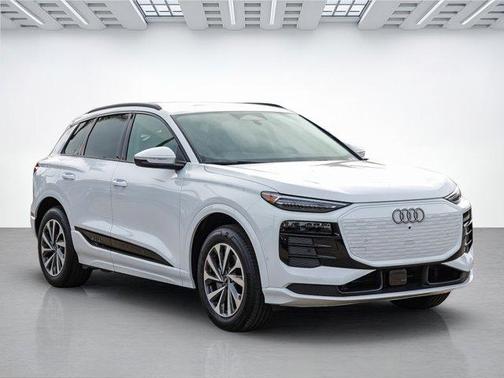 2025 Audi Q6 e-tron Premium
