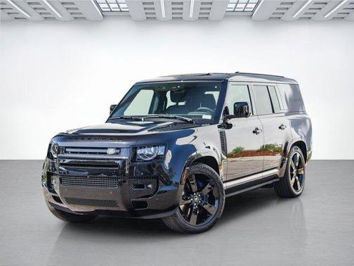2025 Land Rover Defender P400 X-Dynamic SE