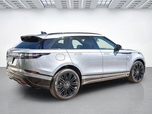 2026 Land Rover Range Rover Velar P400 Dynamic SE