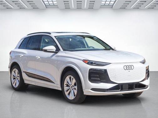 2025 Audi Q6 e-tron Premium