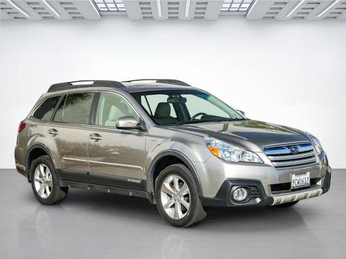 Tungsten Metallic 2014 Subaru Outback 2.5i Limited