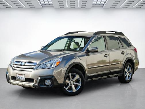 Tungsten Metallic 2014 Subaru Outback 2.5i Limited