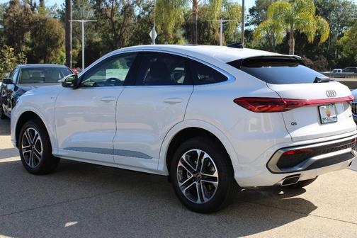 White Metallic 2026 Audi Q5 Sportback PLUS