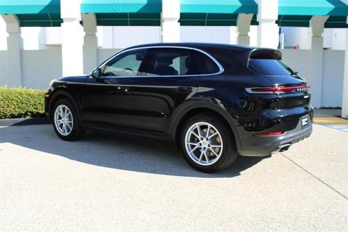 2025 Porsche Cayenne Base