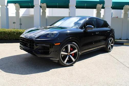 2025 Porsche Cayenne GTS