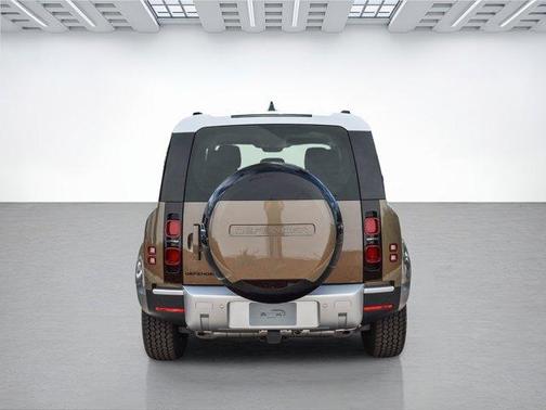 2025 Land Rover Defender P300