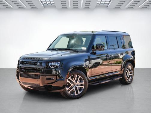 Santorini Black 2026 Land Rover Defender P400 X-Dynamic SE