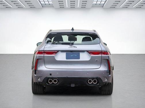 2025 Jaguar F-PACE SVR 575 Edition