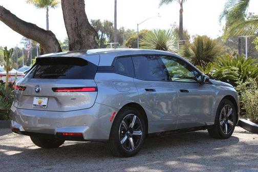 2026 BMW iX xDrive45