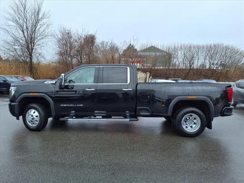 2024 GMC Sierra 3500 Denali