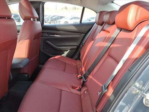 2026 Mazda Mazda3 Carbon Edition