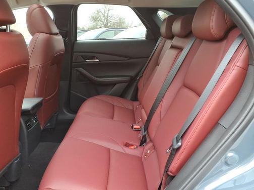 Polymetal Gray Metallic 2026 Mazda CX-30 2.5 S Carbon Edition