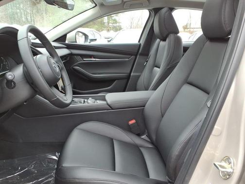 Platinum Quartz Metallic 2026 Mazda Mazda3 FWD w/Preferred Package