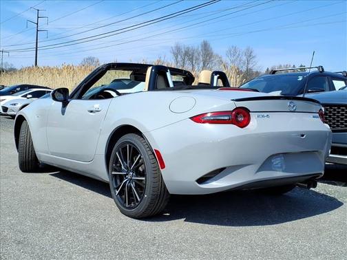 Metallic 2026 Mazda MX-5 Miata GRAND TOURING