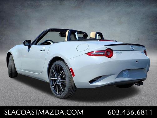 Metallic 2026 Mazda MX-5 Miata GRAND TOURING