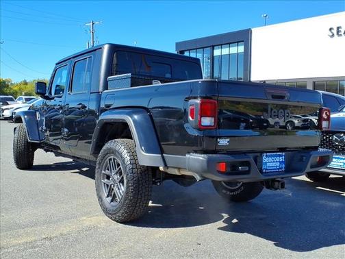 2024 Jeep Gladiator Sport